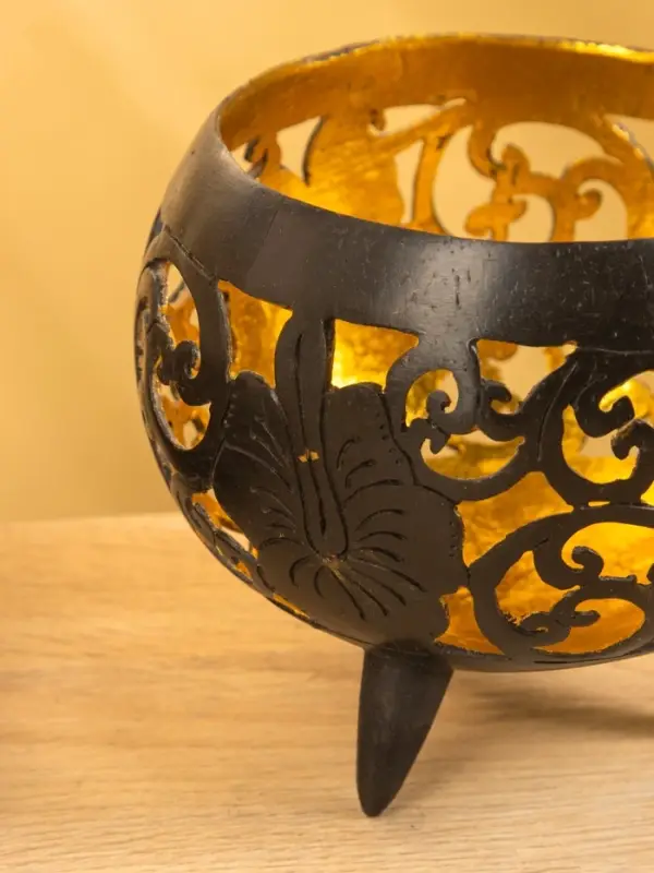 Подсвечник из кокоса, 15&times;15&times;13 см, коричнево-золотой