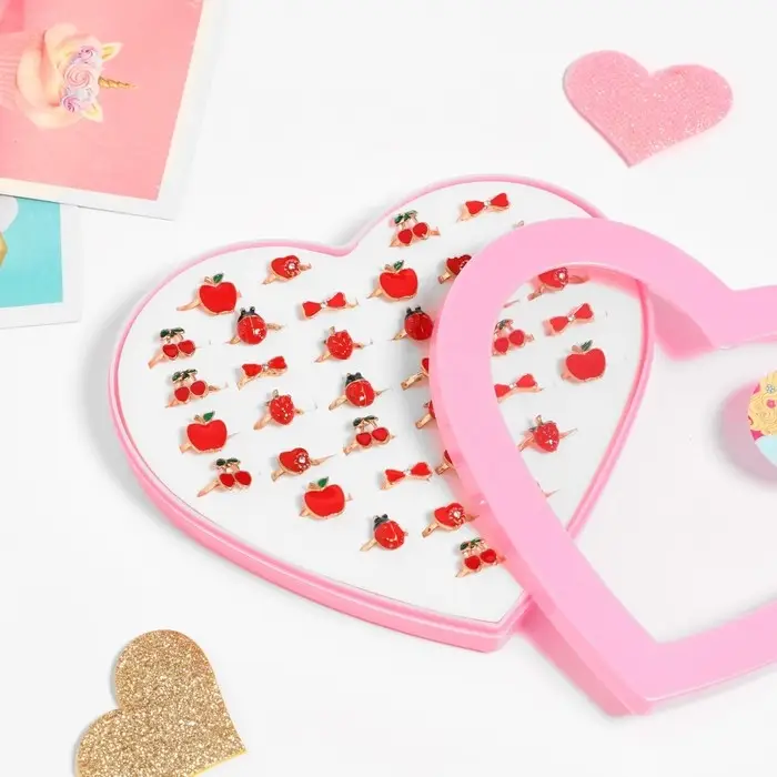 Кольцо детское &laquo;Ассорти&raquo; в сердце, форма МИКС, цвет красный в золоте, безразмерное