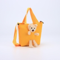 Сумка детская для девочки с игрушкой на молнии, цвет жёлтый