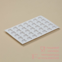 Форма для муссовых десертов и шоколада KONFINETTA &laquo;Сердца&raquo;, силикон, 29,7&times;17,3&times;1,5 см, 35 ячеек (2,7&times;2,5 см), цвет белый