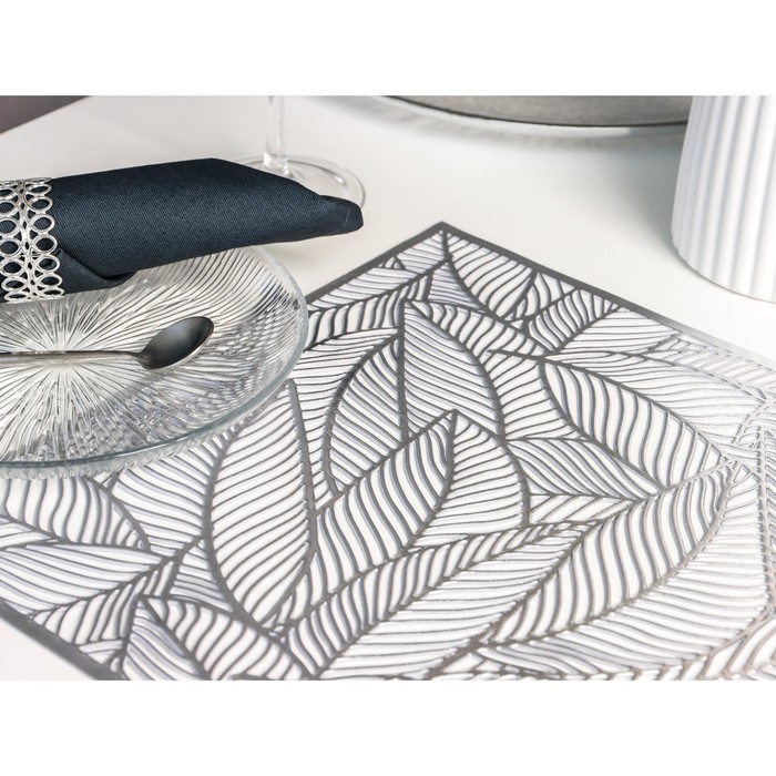 Салфетка сервировочная на стол Доляна &laquo;Листопад&raquo;, 45&times;30 см, цвет серебряный