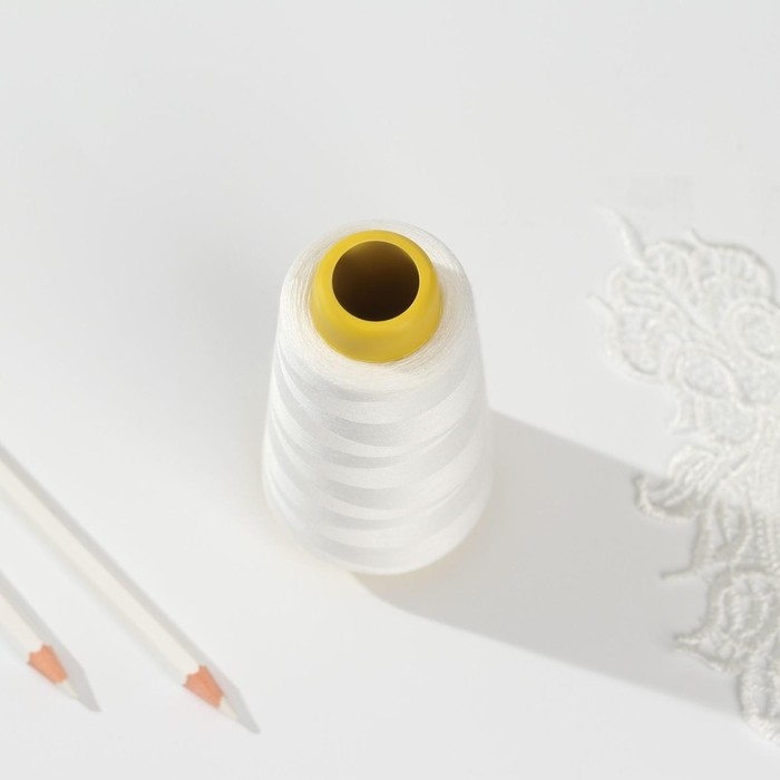 Нитки 50/2, 2700 м, цвет белый Нитки 50/2, 2700 м, цвет белый