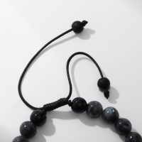 Браслет мужской &laquo;Череп&raquo; с бусинами на нити, цвет серый