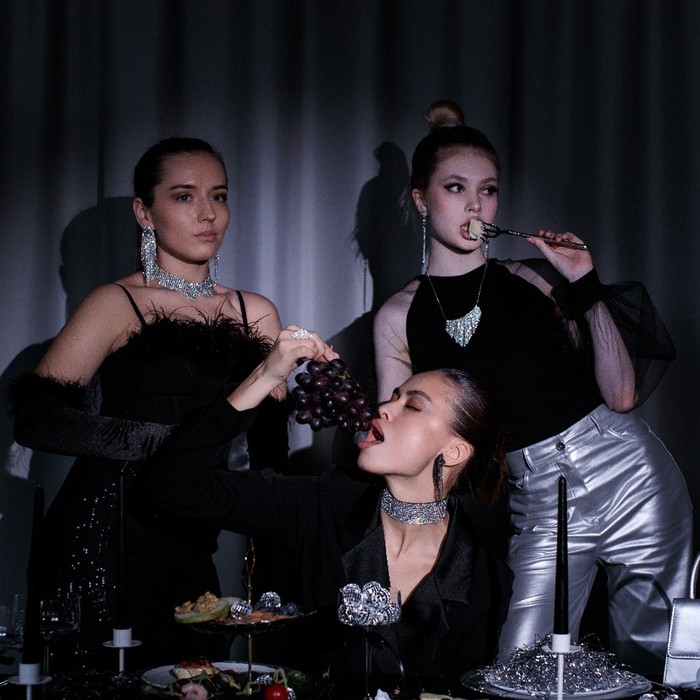 Колье &laquo;Водопад&raquo; сталактиты, цвет белый в серебре, 30 см