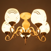 Люстра "Патриция" 5х40Вт Е27 Белый, золото 56х56х35см Люстра "Патриция" 5х40Вт Е27 Белый, золото 56х56х35см