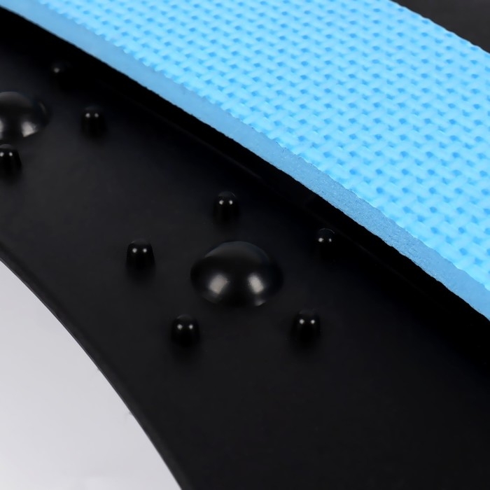 Массажёр для спины, четырёхуровневый, 37 &times; 24,5 см, цвет МИКС