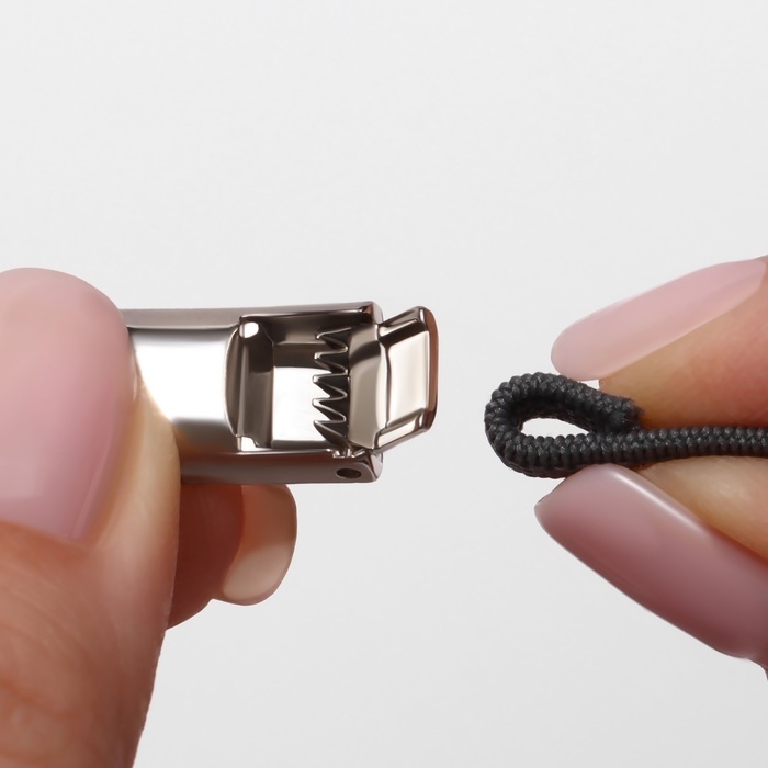 Фиксатор для шнурков, пара, размер 2,6 &times; 1 &times; 0,8 см, цвет серебристый