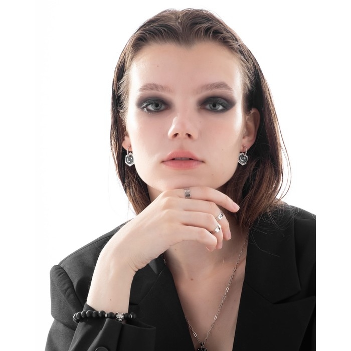 Браслет унисекс «Бастион» волк, цвет чёрный с чернёным серебром, d=7 см Браслет унисекс «Бастион» волк, цвет чёрный с чернёным серебром, d=7 см