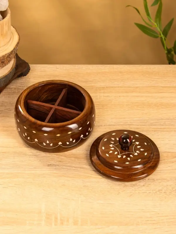 Ваза для конфет "Ассорти" 15х15х10 см, дерево шишам