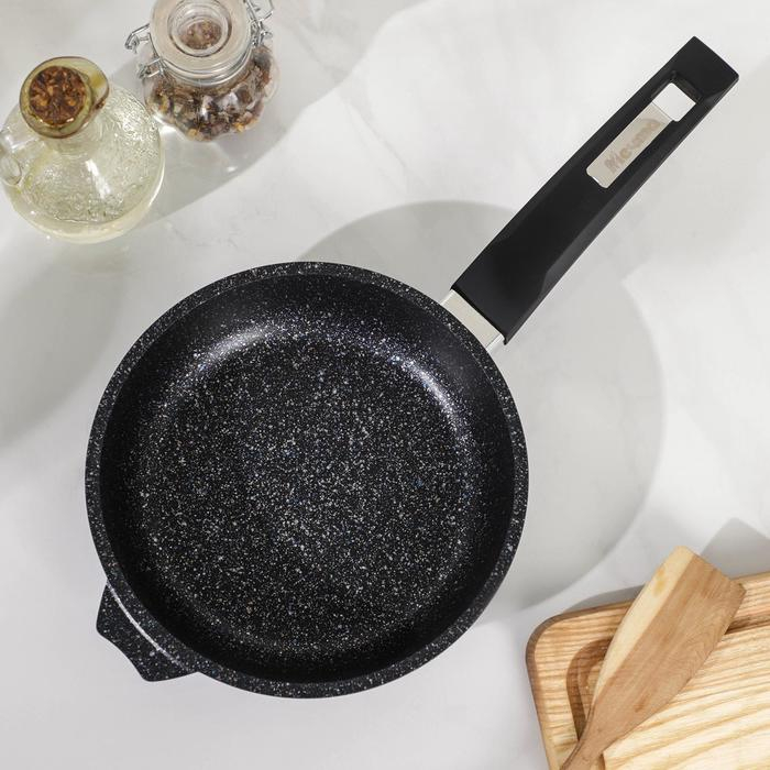 Сковорода &laquo;Гранит Star&raquo;, d=18 см, пластиковая ручка, антипригарное покрытие, тёмно-синий