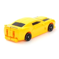 Робот &laquo;Автобот&raquo;, с оружием, трансформируется