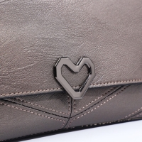 Сумка-клатч на магните, длинный ремень, цвет бронзовый Сумка-клатч на магните, длинный ремень, цвет бронзовый