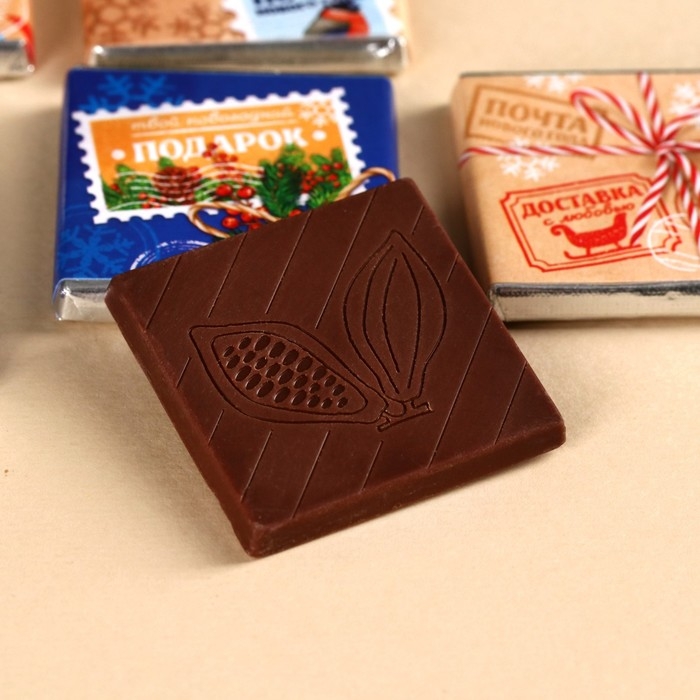 Подарочный набор &laquo;Счастливая почта&raquo;: чай ассорти 5,4 г ( 3 шт. х 1,8 г)., молочный шоколад 25 г (5 шт. х 5 г)., открытка