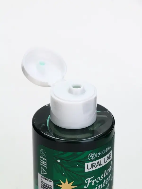 У_Winter Melody Набор в треугольной HNY, 3 геля для душа по 100 мл (10872543)