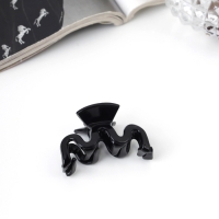 Набор для волос «Вивьен», 2 резинки 5.5 см, 8 невидимок 5.5 см, краб 4.5 см, волна, чёрный Набор для волос «Вивьен», 2 резинки 5.5 см, 8 невидимок 5.5 см, краб 4.5 см, волна, чёрный