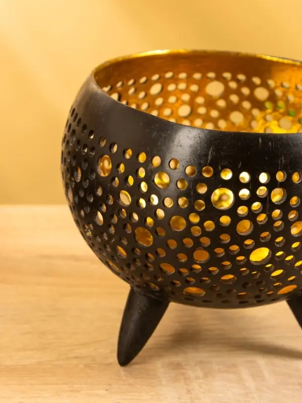 Подсвечник из кокоса, 15&times;15&times;13 см, чёрный