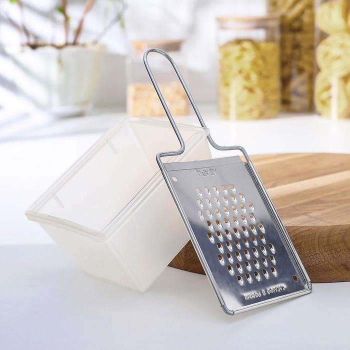 Тёрка плоская с контейнером &laquo;Морковная&raquo;, цвет МИКС