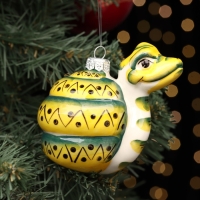 Новый год. Ёлочный фарфоровый шар символ года "Змей зеленый", графика, 10 см