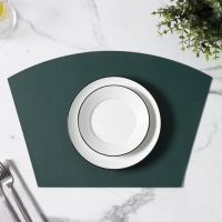 Салфетка сервировочная на стол &laquo;Тэм&raquo;, 30&times;44 см, цвет зелёный