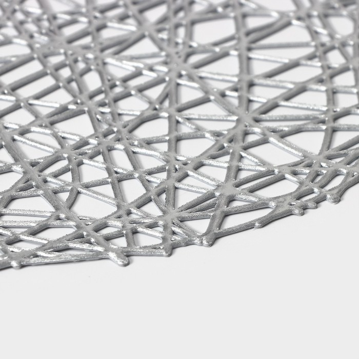 Набор салфеток сервировочных на стол Доляна &laquo;Паутинка&raquo;, d=38 см, 4 шт, цвет серебряный