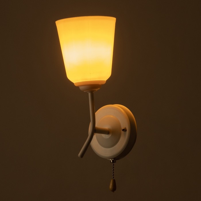 Бра Бра "Онлайн" (цил.) 1х15Вт Е27 МОДЕЛЬ:BR 02074 белый 10,5х15х27см