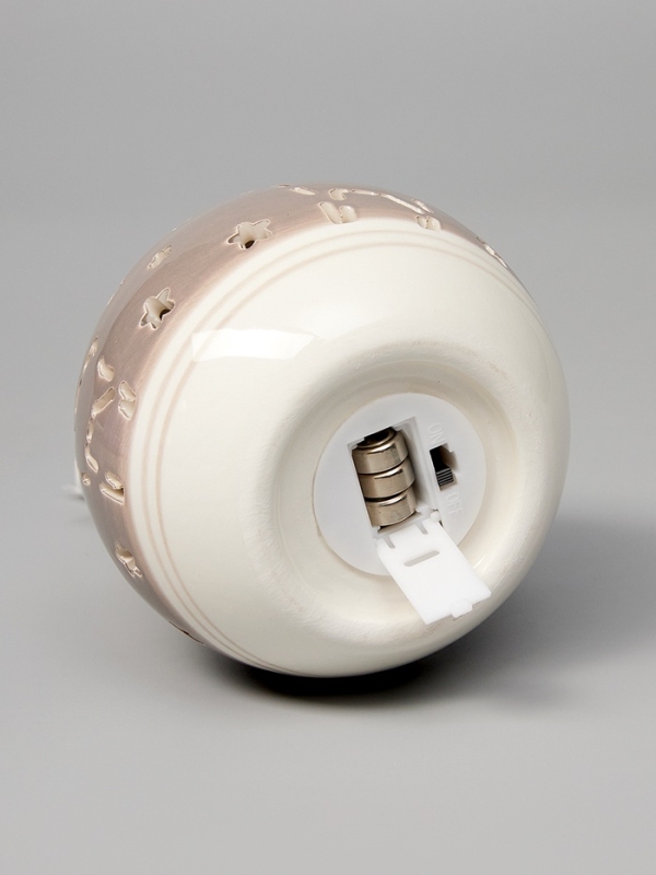 Елочный шар "Олень" 10х8.8х8.8, 1 LED, LR44x3(в компл.), Т/БЕЛЫЙ