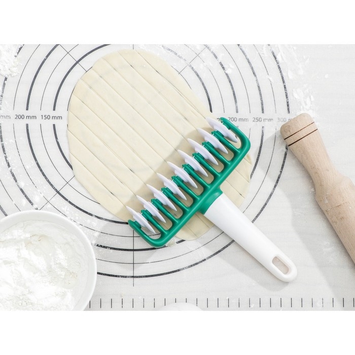 Валик для нарезки полос из теста KONFINETTA &laquo;Сладость&raquo;, 14&times;17&times;4 см, цвет белый