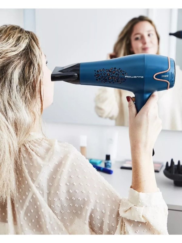 Фен для волос Motion Dry CV5706F0 с 2 насадками, 2200 Вт