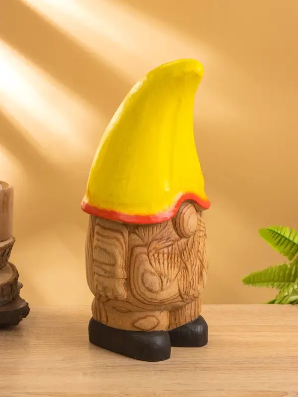 Сувенир "Гномик в жёлтой шляпе" дерево Джампинис 15х15х30 см