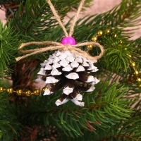 Новогодняя композиция &laquo;Шишки с бусинками&raquo;, набор 6 шт.