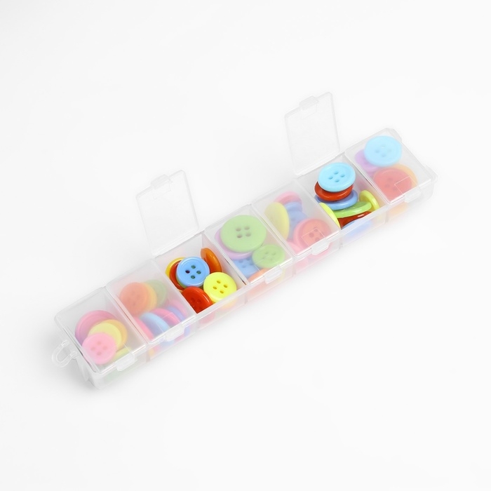 Набор пуговиц, 4 прокола, d = 12,5 / 15 / 17,5 мм, 80 &plusmn; 4 шт, в контейнере, цвет разноцветный