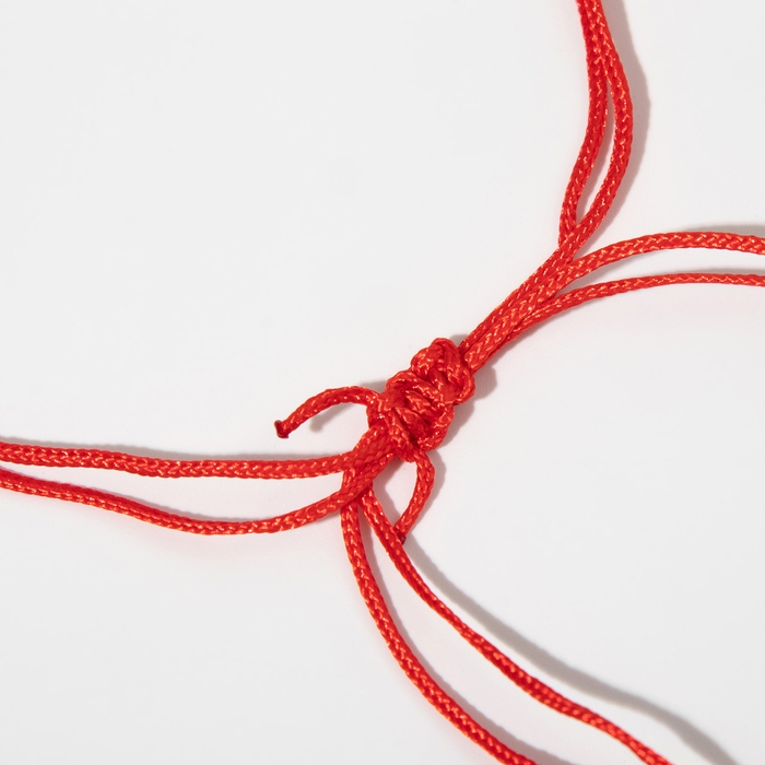 Браслет &laquo;Красная нить&raquo; сердце, цвет белый в серебре, 6 см