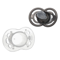 Соска - пустышка силиконовая ортодонтическая &laquo;Слоник&raquo;, от 0 мес., с колпачком, цвет черный