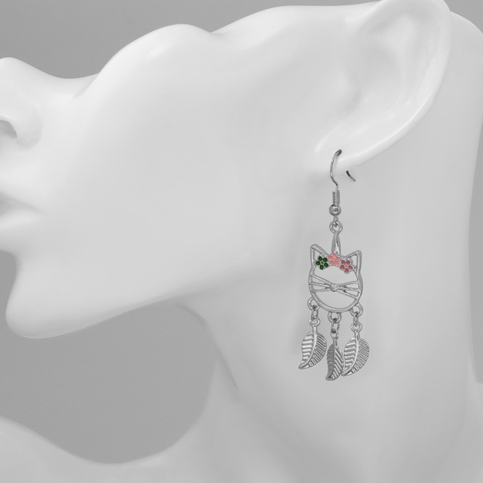 Серьги эмаль &laquo;Кошка&raquo; с листьями, цветные в серебре