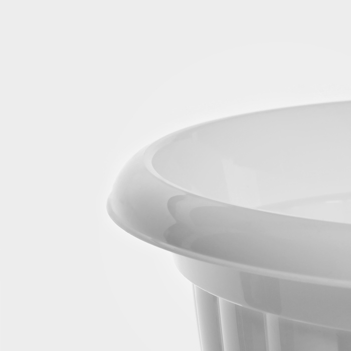 Кашпо уличное на ножке «Жасмин», 9 л, цвет белый Кашпо уличное на ножке «Жасмин», 9 л, цвет белый