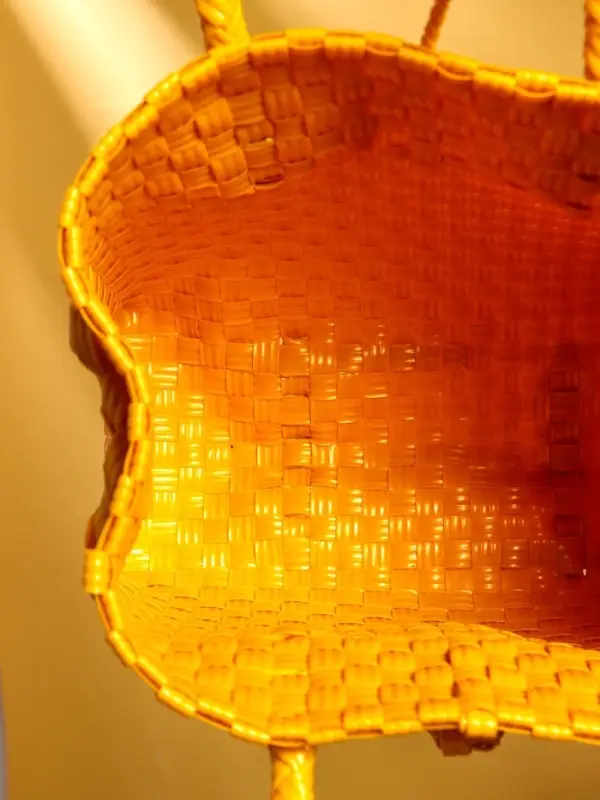 Сумка плетёная пластиковая 23х11х30 см, цв. жёлтый