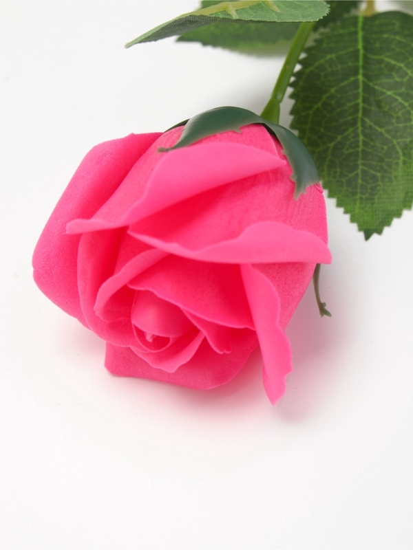 Мыльная роза фуксия  в коробке