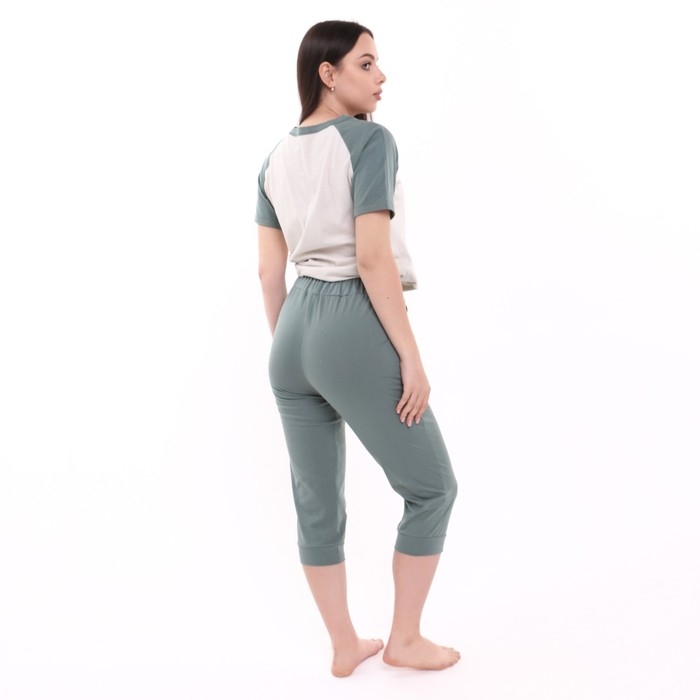 Комплект женский (футболка, бриджи), цвет зелёный, размер 56