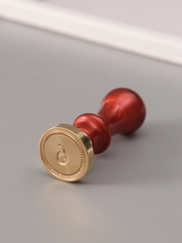 Печать для сургуча с пластиковой ручкой Печать для сургуча с пластиковой ручкой "Классика цифра 6" 2,5х2,5х6,3 см