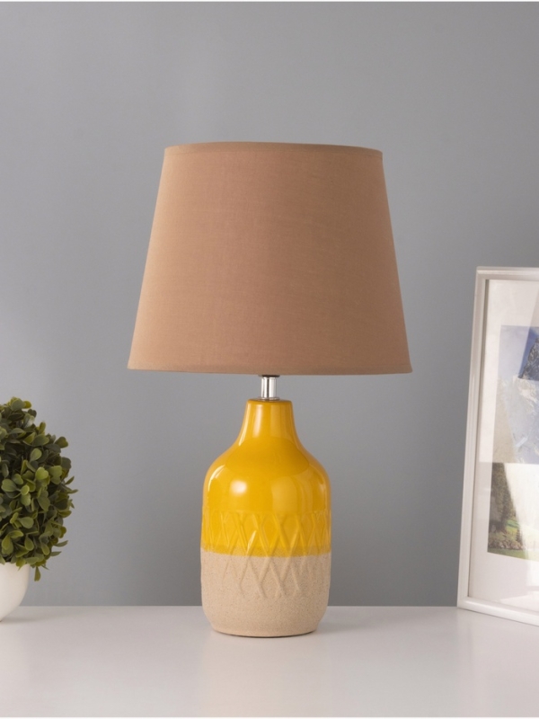 Настольная лампа "Анабелла" 1х15Вт Е14 желтый/бежевый 25х25х41см