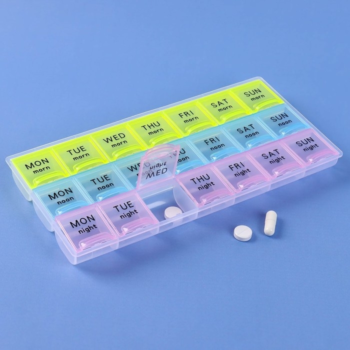 Таблетница - органайзер &laquo;Неделька&raquo;, английские буквы, утро/день/ночь, 21,5 &times; 11 &times; 2 см, 21 секция, разноцветная