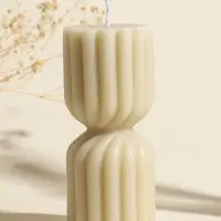 Свеча интерьерная "Афина" сливочная 6х6х14 см