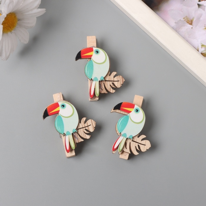 Декор для творчества дерево "Прищепка. Тукан на листе монстеры" набор 3 шт 1,3х3,7х4,5 см