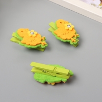 Декор для творчества дерево, фетр "Прищепка. Цыплёнок с цветочком" набор 3 шт 1,8х3х5,1 см   1047339