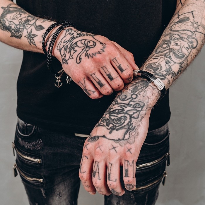 Браслет унисекс &laquo;Гравитация&raquo; якорь и штурвал, цвет чёрный с серебром, 77 см