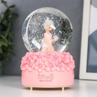 Сувенир полистоун водяной шар свет, музыка "Малышка и незабудки" d=8 см МИКС 12,5х8х8 см