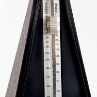 Метроном механический Music Life коричневый, 40-408 ударов в минуту, 21 х 11,5 х 11,5 см Метроном механический Music Life коричневый, 40-408 ударов в минуту, 21 х 11,5 х 11,5 см