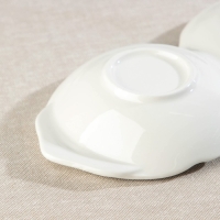 Менажница керамическая 3 ячейки &laquo;Лист&raquo;, 40&times;12&times;4 см, цвет белый