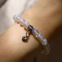 Браслет шар №8 с подвеской сердце &laquo;Лунный камень&raquo;, 18 размер