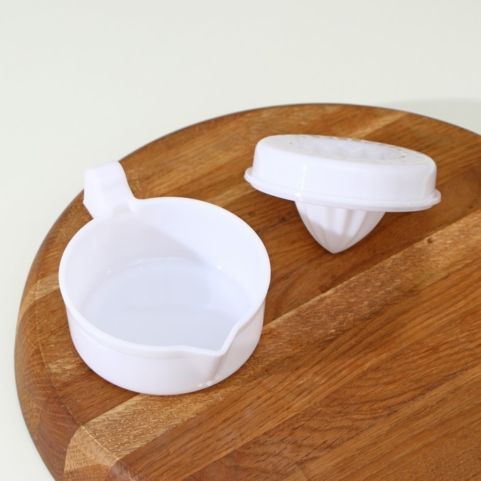 Соковыжималка Доляна, 11,5&times;8,5&times;9 см, цвет белый